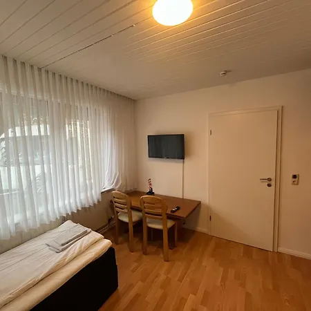 Apartment Monteure Und Pendler Willkommen! Komfortable 2 In Der Innenstadt *