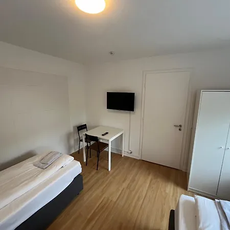 Apartment Monteure Und Pendler Willkommen! Komfortable 2 In Der Innenstadt Neumuenster