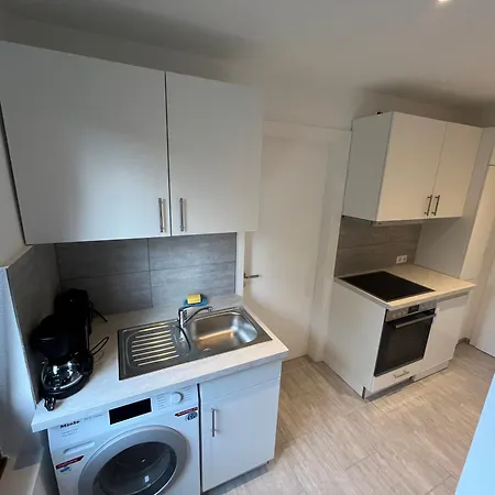 Monteure Und Pendler Willkommen! Komfortable 2 In Der Innenstadt Apartman *